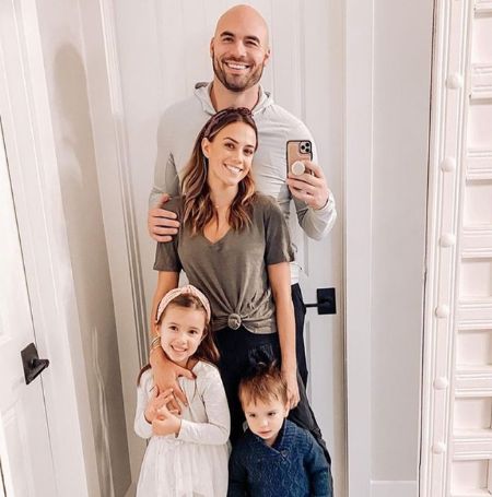 the former love birds Jana and Mike enjoyed their time together with their children before they got divorced.